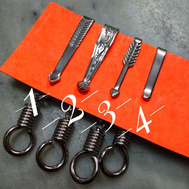 แหนบแสตนเลสแขวนพระ แหนบห้อยพระ แหนบพวงกุญแจ มี 4 แบบ อันละ 40 บาท