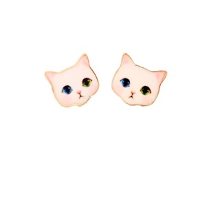 White Ktitten Earrings 🐈