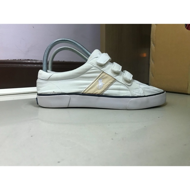 รองเท้า polo