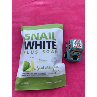 สบู่SNAIL WHITE PLUS SOAP SNAIL EXTRACT สบุ่สเนลไวท์ใช้สำหรับผิวหน้าและผิวกายขนาด80กรัม