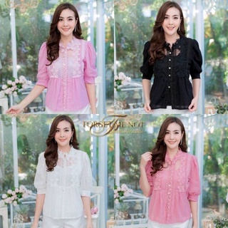 เสื้อคอปีน แต่งผ้าลูกไม้ สวยหวาน
