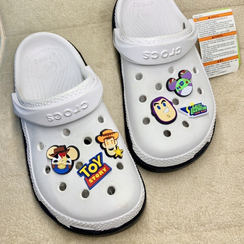 JB Toy รวม🤖4 ตัวติดรองเท้ามีรู “แก๊งค์ ทอยส์ สตอรี่ “ 👠🌈Shoe Charm“ Toy story Gang Lotso งานดี สีสวยสด #ตรงปกไม่จกตา - รูปที่ 6