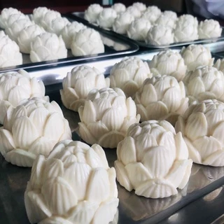 ขนมดอกบัวทิพย์มงคล ถวายพระ ถวายองค์มหาเทพ ถวายพญานาค ถวายเจ้าแม่กวมอิม ขนมบัวขาว ขนมบัวชมพู