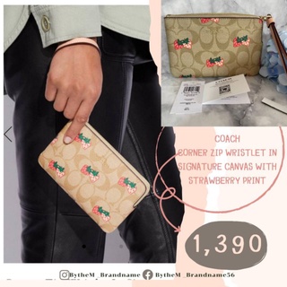 Coach Corner Zip Wristlet In Signature Canvas With Strawberry Print ของแท้ จาก Coach outlet USA