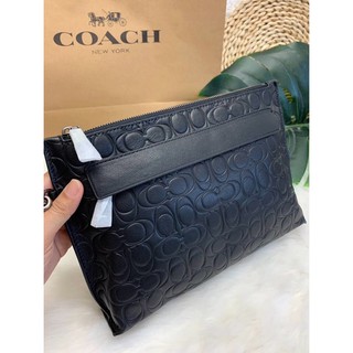 New in! 🌈รุ่นหายาก ได้ไปไม่ผิดหวังแน่นอนค่ะ! COACH EMBOSSED CLUTCH BAG((32162))