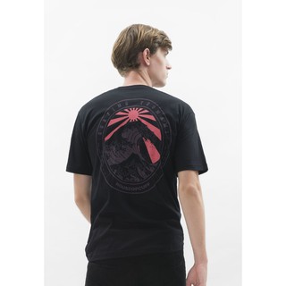 Kaos hitam Tsunami เสื้อยืดโปโล แขนสั้น พิมพ์ลาย Tsunami Surfing ถึง 4XL พร้อมส่ง