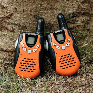 walkie talkie  แพ็คคู่ แบตในตัวพร้อมแท่นชารจ RT602