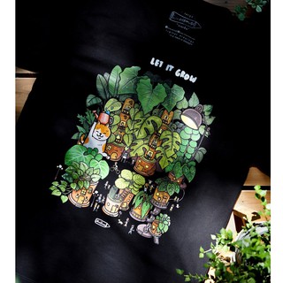 เสื้อยืดผ้าฝ้ายพิมพ์ลายขายดี " Let it Grow " Black and Red T-shirt เสื้อยืดคุณภาพ สีดำและสีแดง ลายหมู่บ้านต้นไม้ Plant t