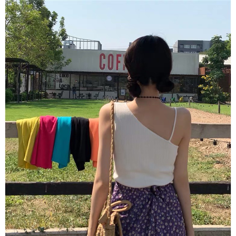 ส่งทันที Cici (พร้อมส่ง)เสื้อกล้ามสายเดี่ยว แต่งปาดไหล่สายเล็ก เซ็กซี่(9A18)