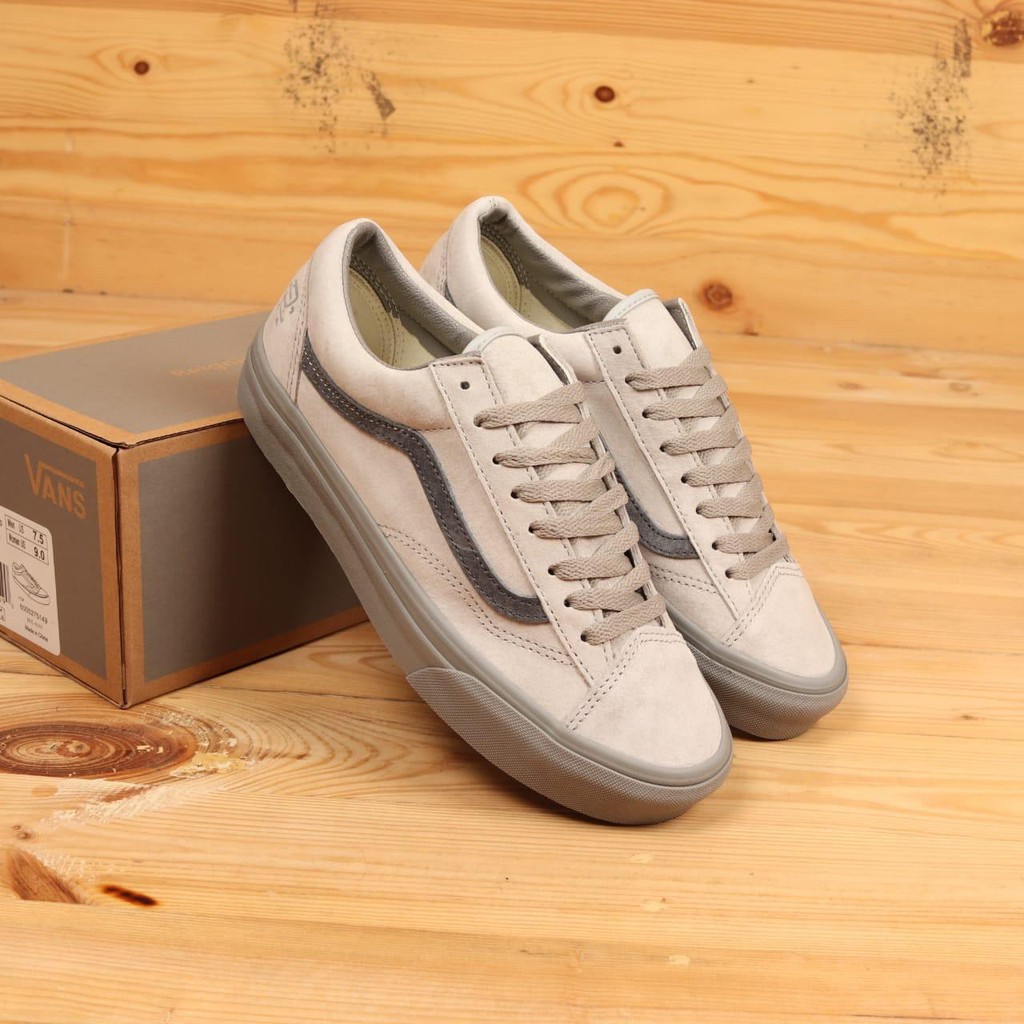 vans style 36 x reigning champ