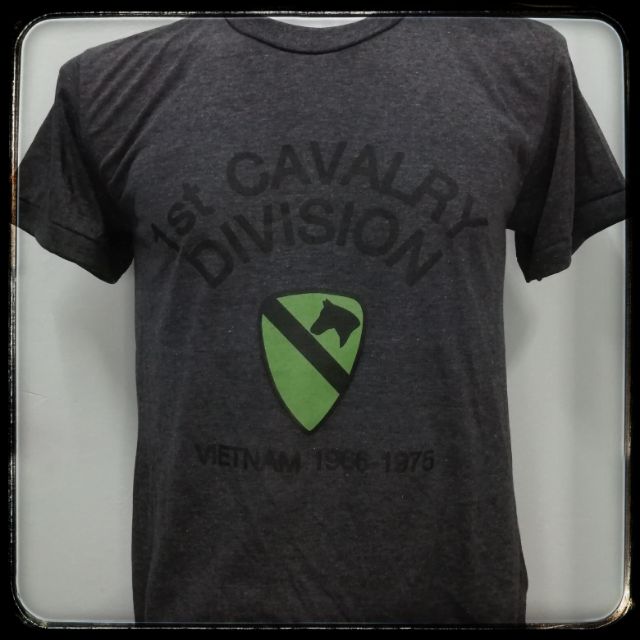 🇺🇸🇺🇸เสื้อทหารUSAสีเทา🇺🇸🇺🇸 มีลายUS ARMY, USMC,CAVALRY, AIRBORNE, NAVY SEALS