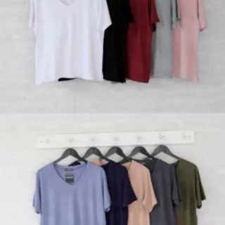 TOPSHOP​ รุ่น​T03:คอV​แขนสั้น​Oversize❤️งานป้ายTOPSHOP(ANGEL STYLE)เนื้อผ้าเรย่อน นิ่มๆเด้งๆ ผ้าทิ้งตัว ใส่สบายมากๆค่ะ🌈🌈