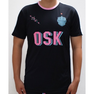 ราคาต่ำสุด!!จาก เสื้อคอกลม OSK X BRUTD สวนกุหลาบวิทยาลัย X บุรีรัมย์ยูไนเต็ด สีดำ-ชมพู ของแท้จากสโมสร BURIRAM UNIT