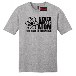 Never Trust An Atom เสื้อยืดลําลองสําหรับผู้ชายแขนสั้นคอกลมพิมพ์ลาย Nerd Z2