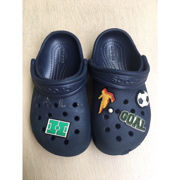รองเท้าเด็ก Crocs แบรนด์แท้มือสอง ไซส์ C9 ยาว 15.7 cm
