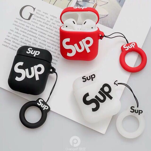 พร้อมส่ง!!เคสแอร์พอดยางซิลิโคนSupremeพร้อมห่วงแหวนไว้ห้อย สีดำ/แดง Case for Airpods1/2 i9stws i11tws