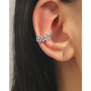 Weavie ear cuff (1 pc)  ตุ้มหูคล้องทรงเก๋ ดูดี เรียบหรู ดูชิคมากค่ะ