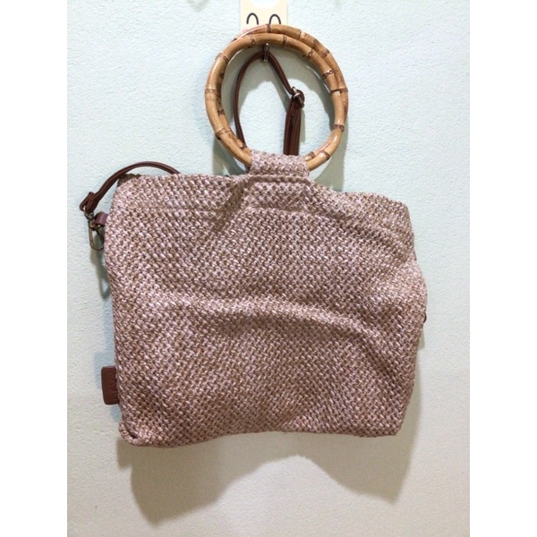 กระเป๋าสะพายข้าง DEVY สภาพ 99%