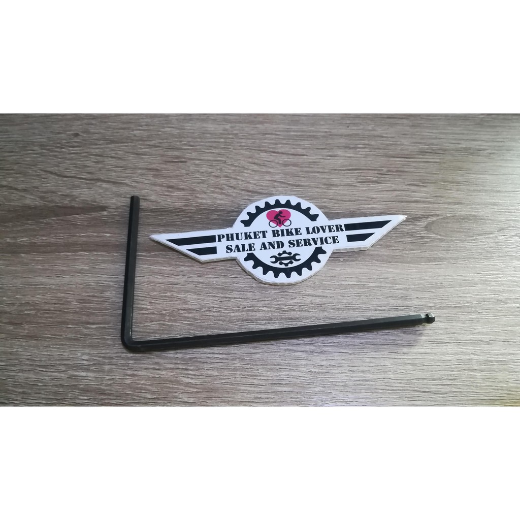 ประแจ 6 เหลี่ยม 4mm สำหรับขันคอกีตาร์ ปรับคอกีตาร์ โดยเฉพาะ ขนาดจะยาวกว่า 6 เหลี่ยมงานช่างทั่วไป 4mm