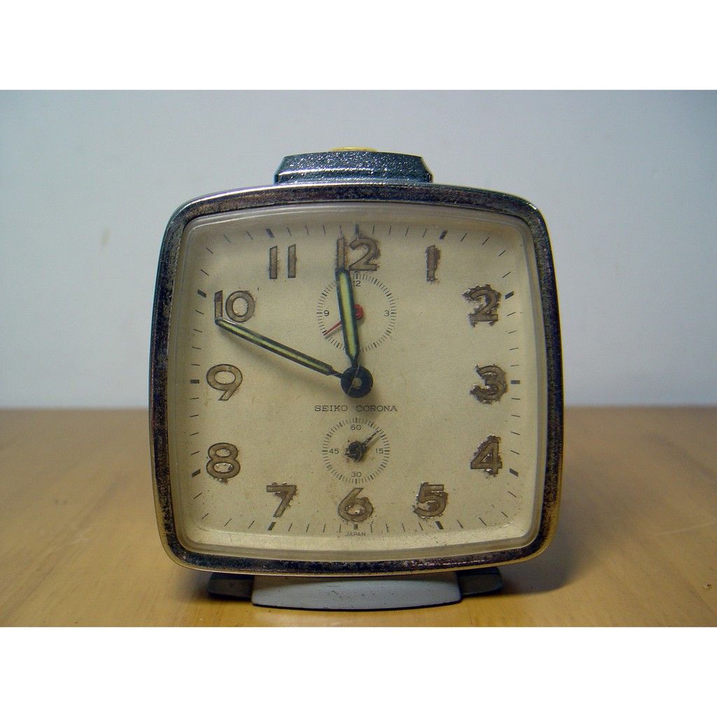 นาฬิกาปลุกวินเทจ Seiko Corona 2 เข็มครึ่ง ใช้งานได้ปกติ