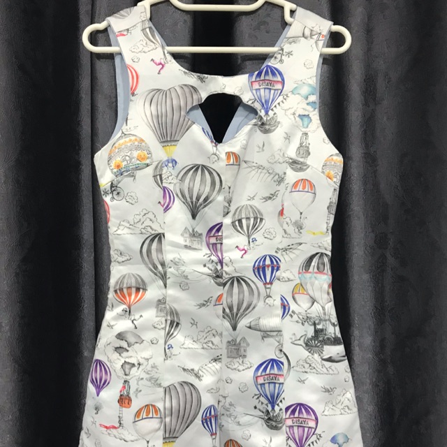 จั๊มสูท Peony งานป้าย Used