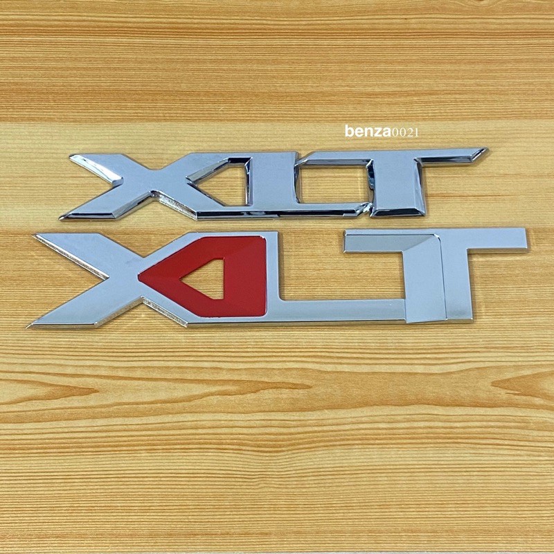 โลโก้* XLT ติดฝาท้าย ford ราคาต่อชิ้น