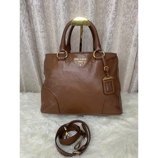 กระเป๋าPrada แท้มือสอง