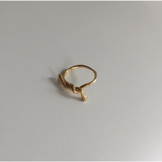 knot flowing ring by legemme (from korea)