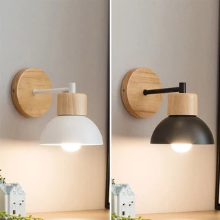 Nordic ไม้โคมไฟข้างเตียง Modern Wall Sconce สำหรับห้องนอนอ่านโคมไฟสีขาวพวงมาลัยหัว E27บ้าน