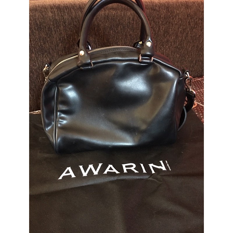 กระเป๋า แบรนด์ AWARIN