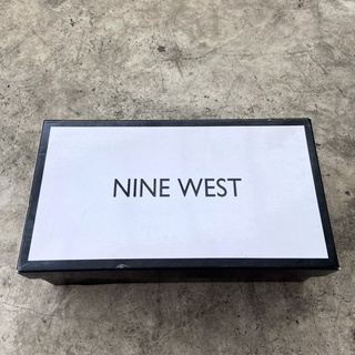 กล่องใส่รองเท้า กล่องรองเท้าเปล่า Nine west