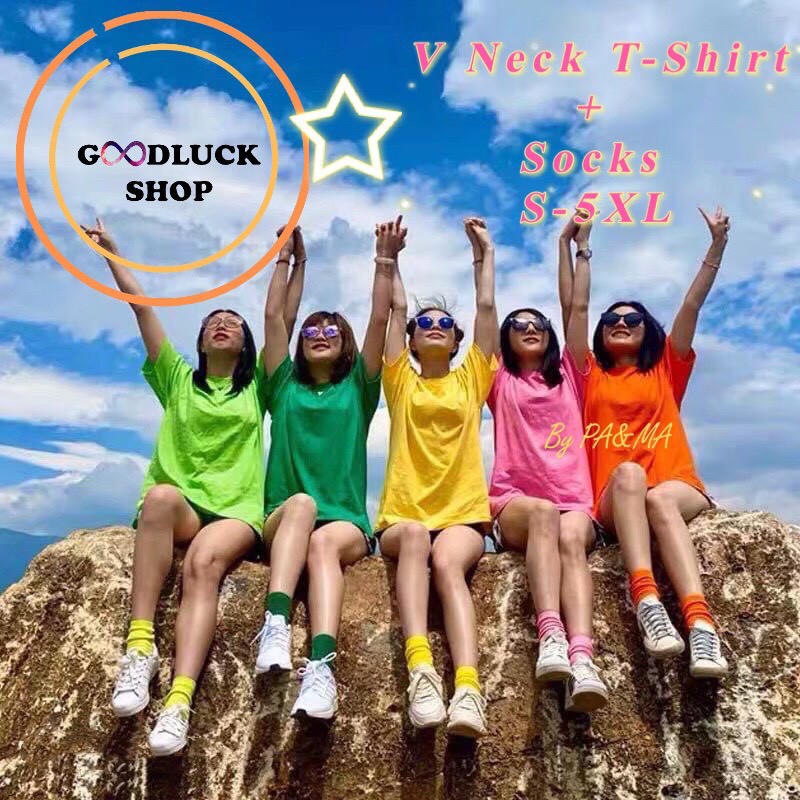 พร้อมส่ง เสื้อคอวี สีพื้น แขนสั้น ฟรีถุงเท้า ปาร์ตี้ เสื้อยืด ไม่มีลาย เสื้อเปล่า