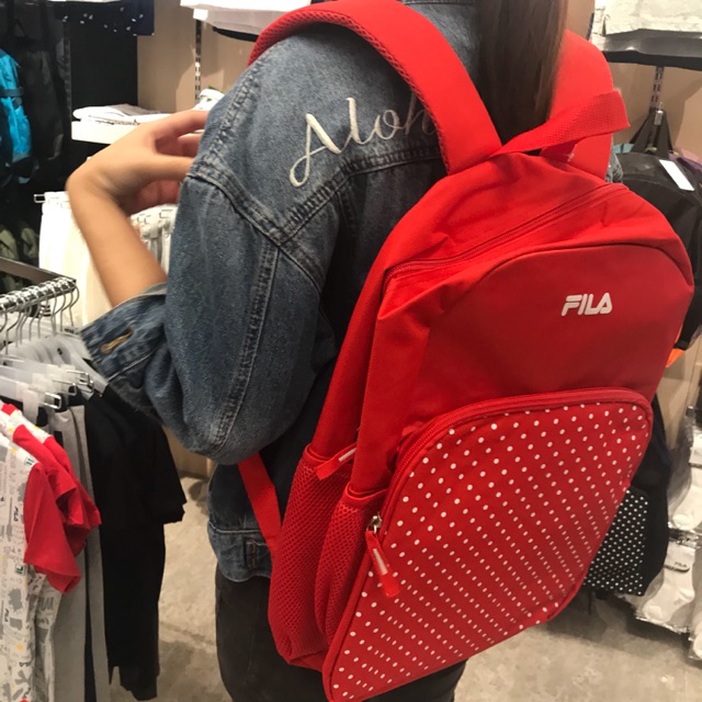 กระเป๋าfilaแท้ สีแดงพร้อมส่ง‼️