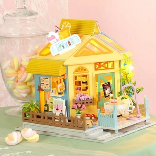 พร้อมส่ง 🏠 บ้านตุ๊กตา DIY Microworld Lemon dreamlike milktea Shop มีฝาครอบกันฝุ่น