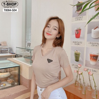 เสื้อยืด ป้าย T-Shop คอสีป้ายดำ