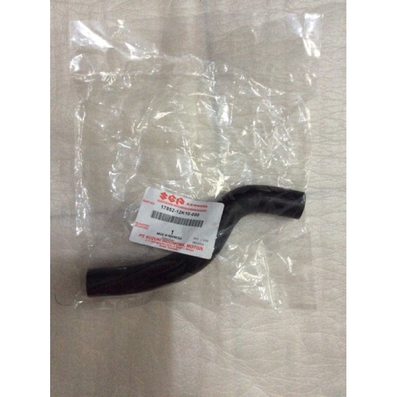 ท่อหม้อน้ําขวาหรือท่อทางออกหม้อน้ําสําหรับ Suzuki GSX R และ S 150