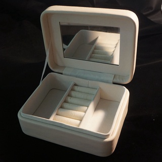 [พร้อมส่ง]Nice Jewelry Box for collecting and Storing Jewelries กล่องใส่เครื่องประดับเก๋ๆ สำหรับสะสมและเก็บเครื่องประดับ