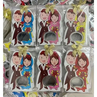 อันละ 5.5-7บาท＊50ชิน เปิดขวด ลายบ่าวสาวต่างๆสามารถติดตู้เย็นได้ คละสี K Shui