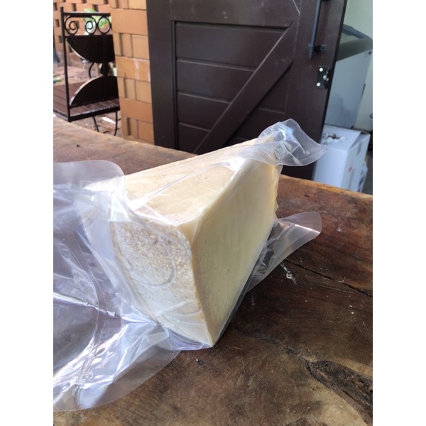 ส่งฟรี Parmesan Cheese พาเมซานชีส 1kg ของแท้นำเข้าจากอิตาลี - soontaree ...