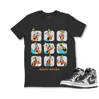 เสื้อยืดสีขาวDisney เสื้อยืด พิมพ์ลายดิสนีย์ Goofy Mood น่ารัก สําหรับผู้ชาย และผู้หญิงS-4XL