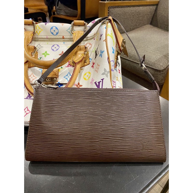 louis vuitton epi pochette