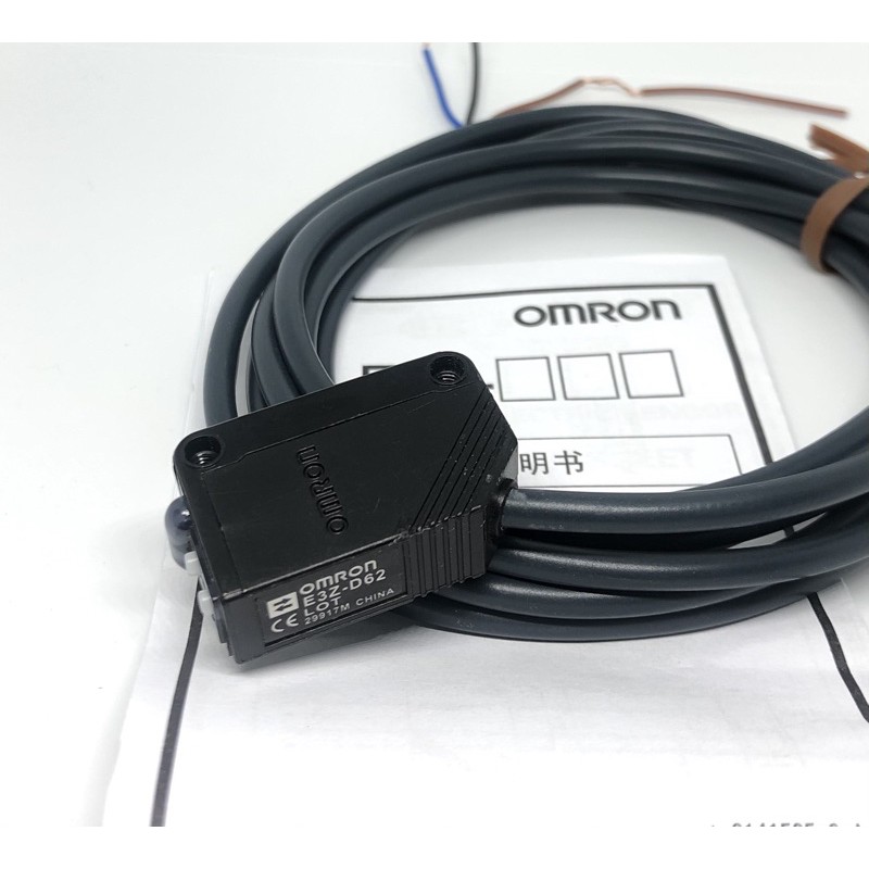 เซนเซอร์ รุ่น Omron Photoelectric Sensor E3Z-D61,E3Z-D62