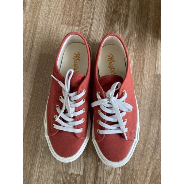 รองเท้าผ้าใบ mustard รุ่น Alexis สี orange