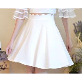 Scallop swing skirt