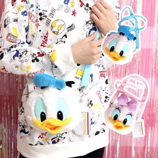 กระเป๋าสะพายข้าง Donald duck