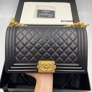 Kept unused Chanel boy 10 caviar ghw HL28 Fullbox