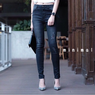 Mid-rise jeans