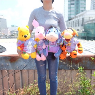 ตุ๊กตา Pooh หมีพูห์ &amp; Piglet พิกเล็ต &amp; Eeyore อียอร์ &amp; Tigger ทิกเกอร์ ชุดเยี่ยมคนไข้ ถือดอกไม้ 12นิ้ว พู พูห์ หมีพู