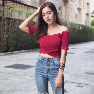เสื้อครอปเปิดไหล่ งาน sexy ก็มา