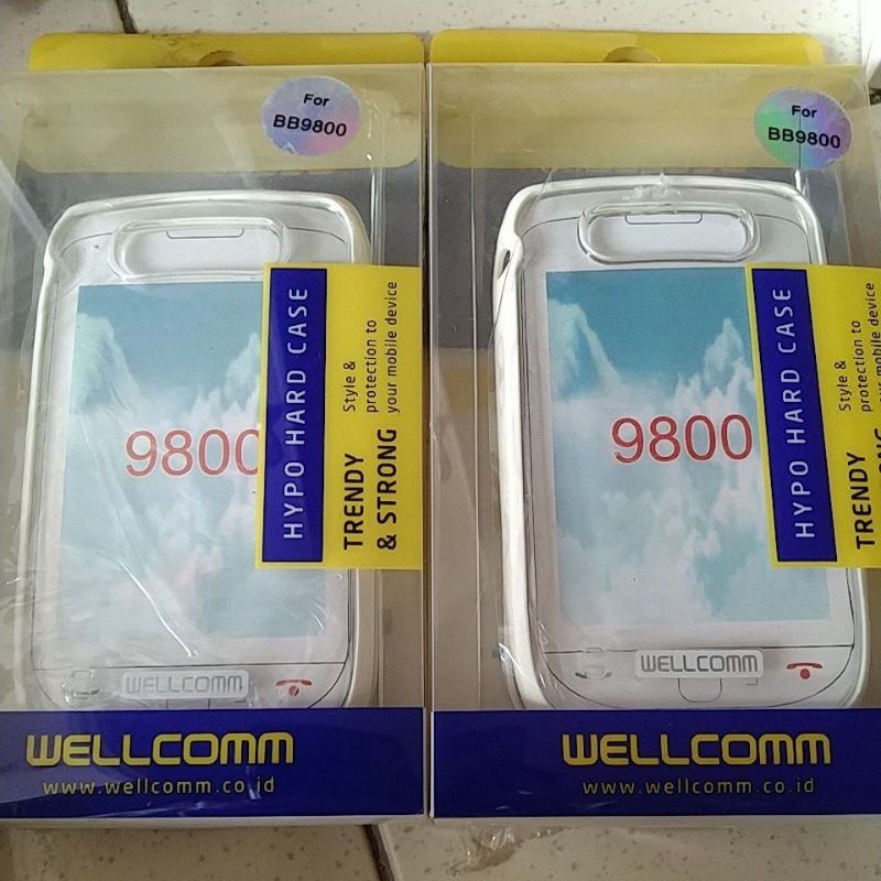 SOFTCASE BB 9800****